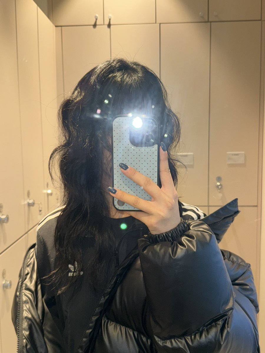 폭탄머리가되엇습니다