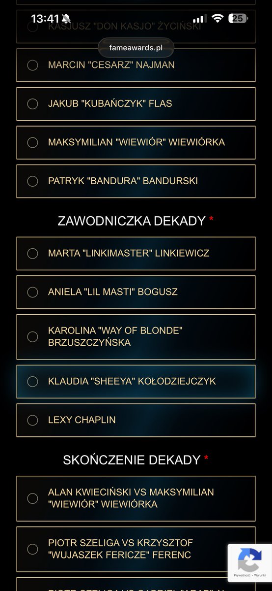 llleasy_ tweet media