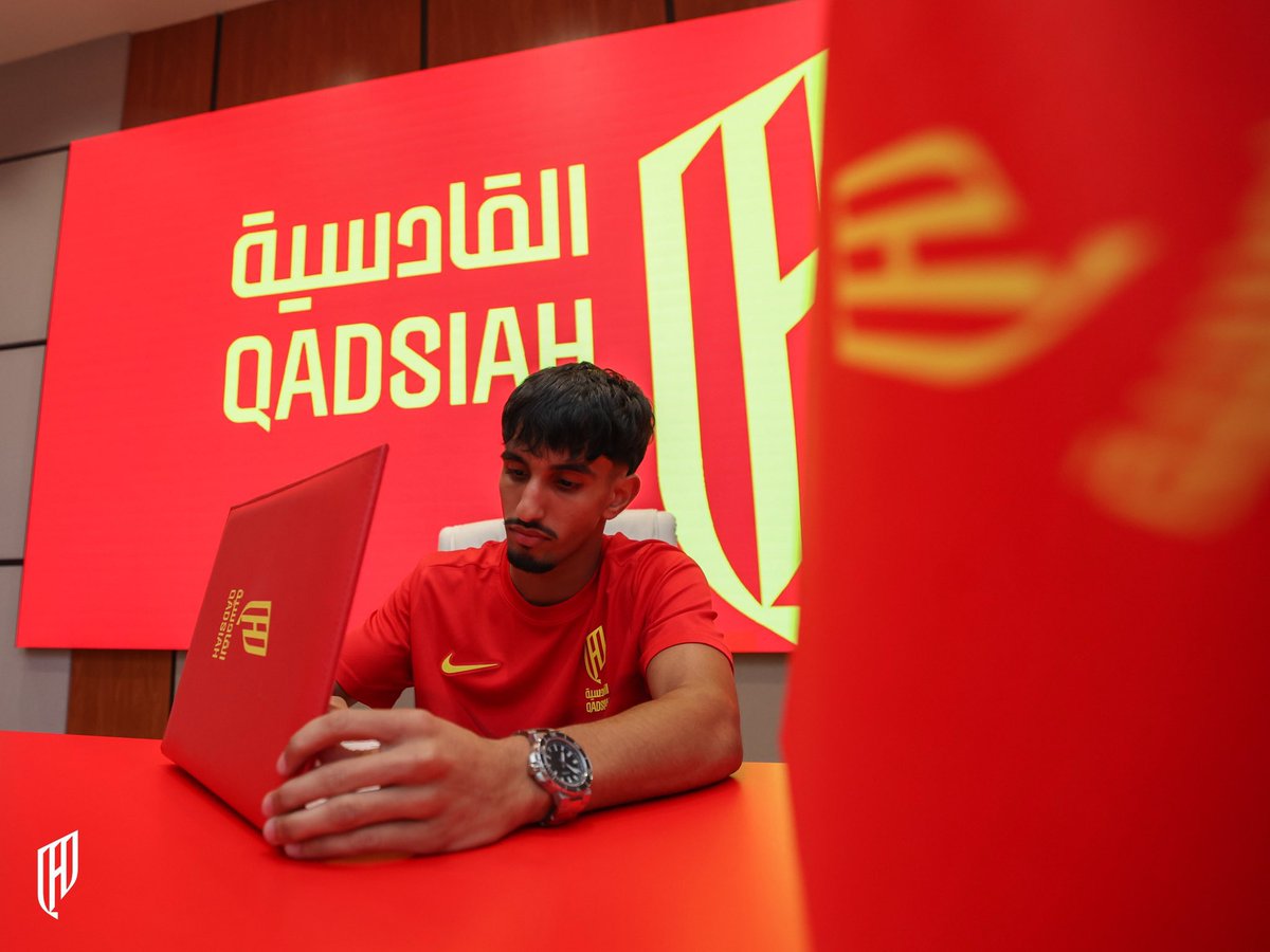 diario_AFC's tweet photo. 🚨✍️ نادي القادسية يعلن رسميًا تعاقده مع اللاعب عمار اليهيبي قادمًا من الأهلي. https://t.co/EX3Klf1HkD