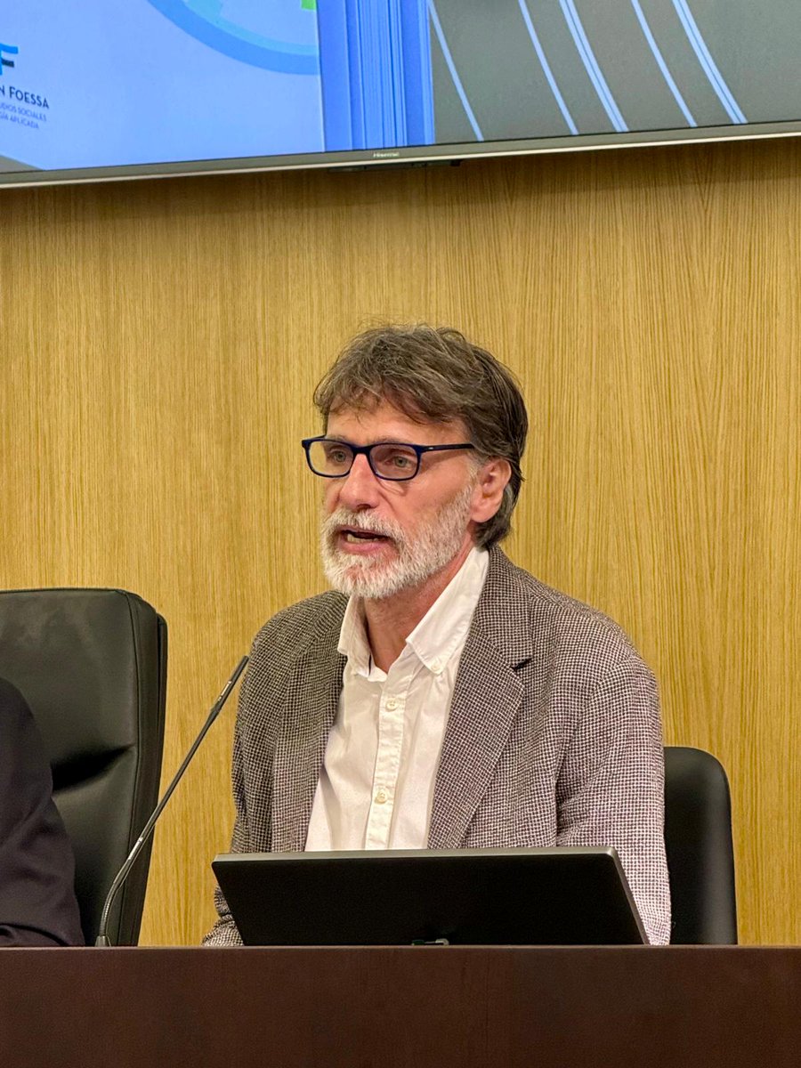 Participa en esta rueda de prensa el investigador de <a href="/_FOESSA/">Fundación FOESSA</a>  y del Equipo de Estudios de <a href="/_CARITAS/">Cáritas Española ✳️</a> , especializado en exclusión y pobreza, <a href="/Dani_R_Foessa/">Daniel Rodríguez</a>  

#LaRealidadQueEs