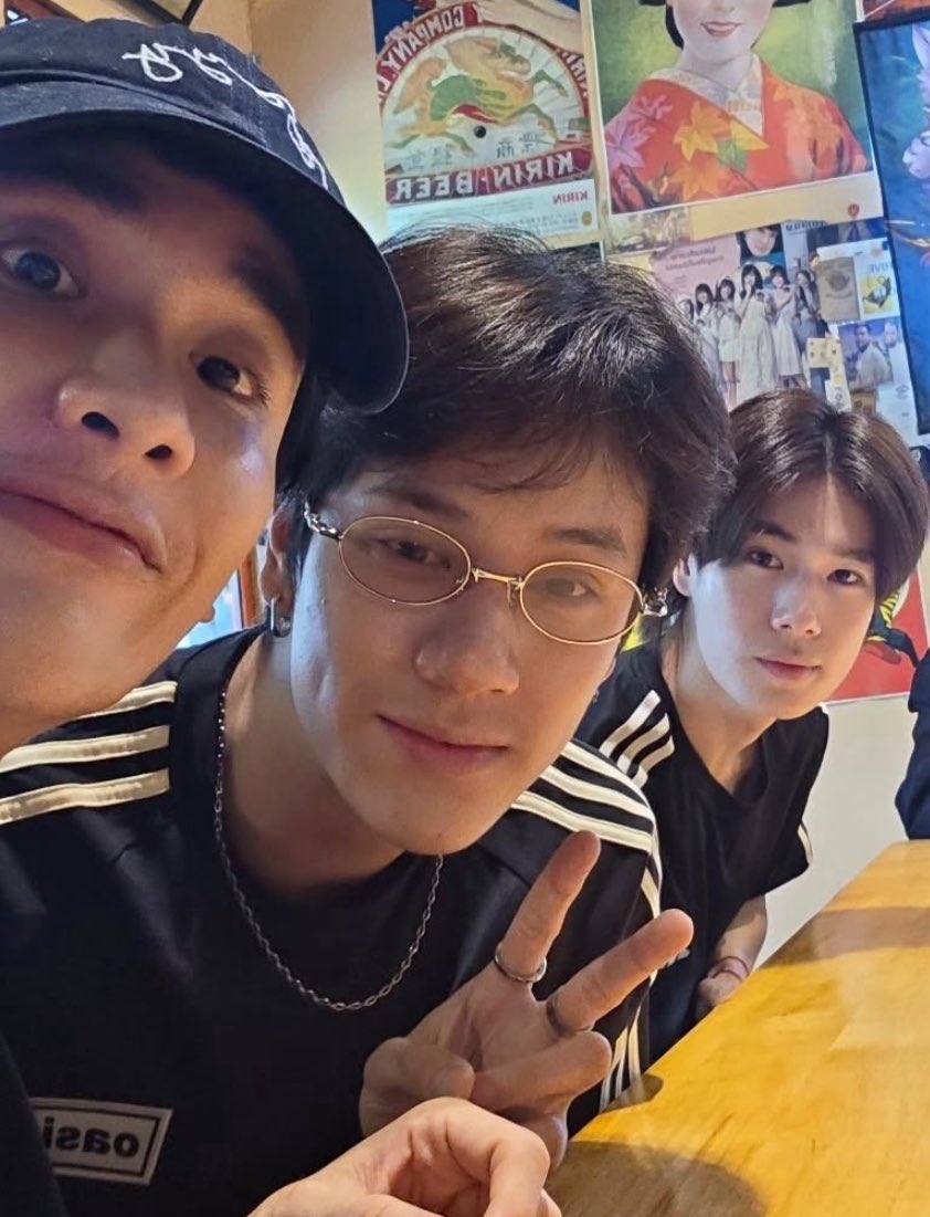 p!ng* ft.OLFDO (🐶✈️) tweet media