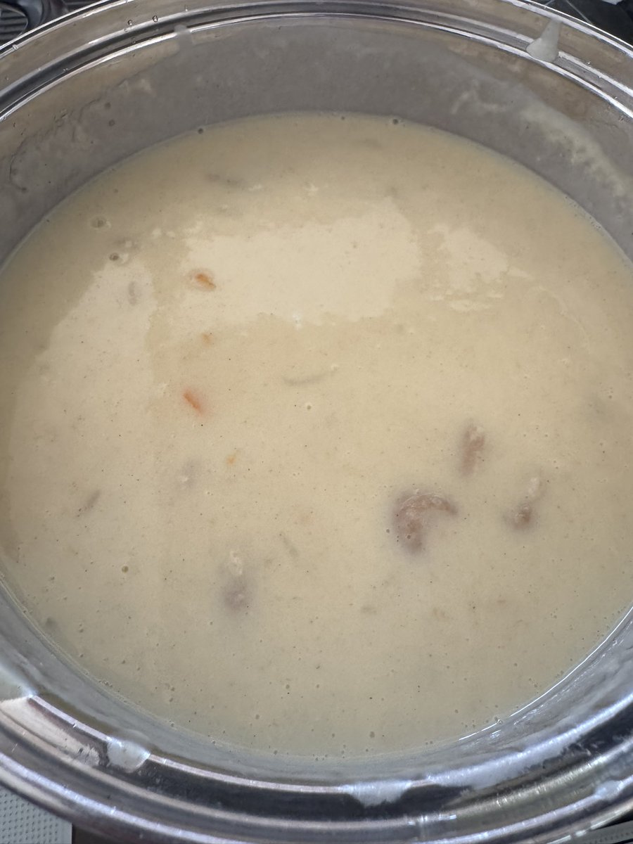 エディオンの抽選で当選したホワイトカレー
作り方、見た目はシチュー
風味はカレー

クセになる味