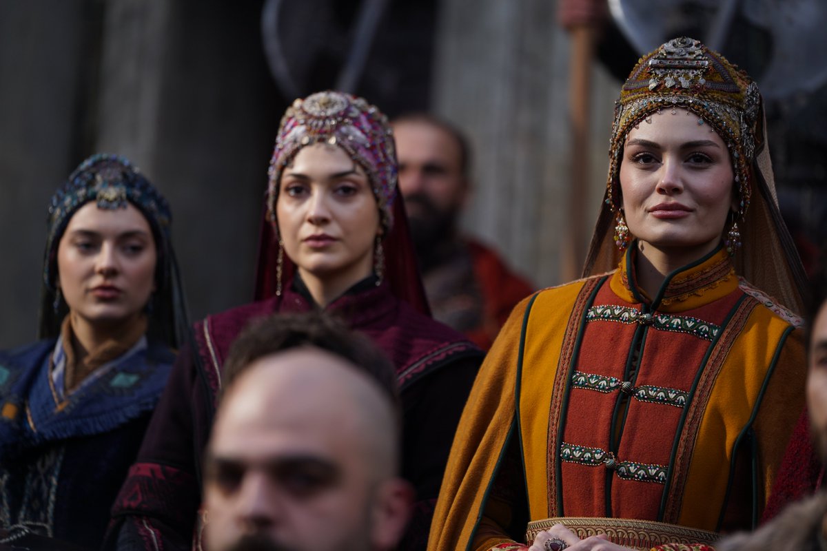 #KuruluşOrhan 12. Bölümden 
#AlaeddinBey ve #GoncaHatun 

#algon 🌼🗡