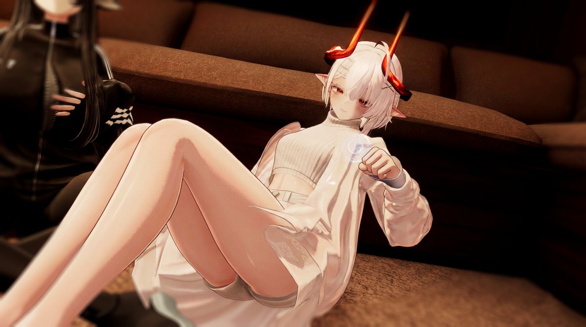 #VRChat 
아. 컨트롤러 보였다..