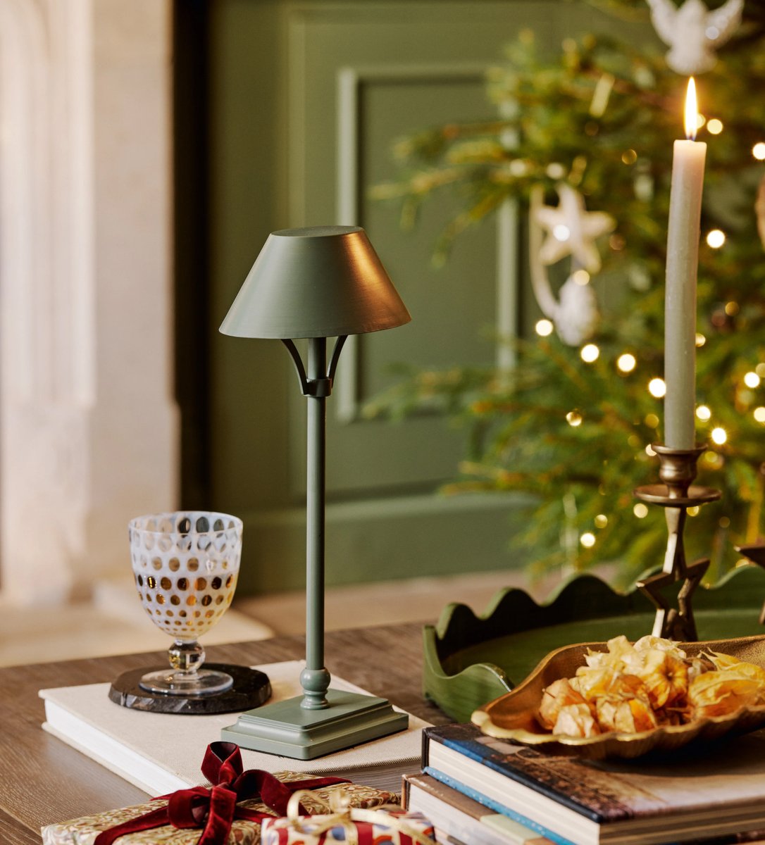 theguide_uk's tweet image. Go fully cordless in your home... these are the rechargeable lamps to consider inc this light from OKA #interiors #rechargeable #lighting bit.ly/4klidWN