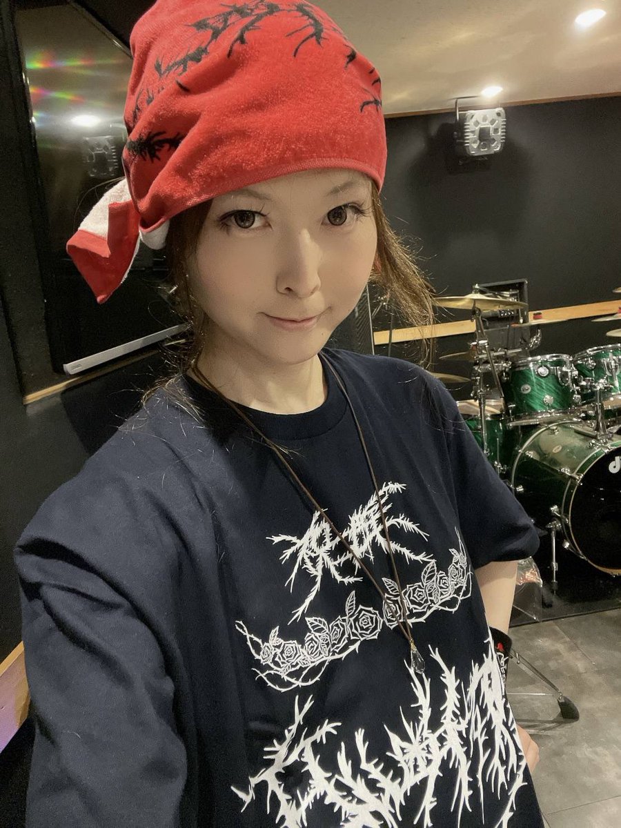 甘い断頭台 tweet media