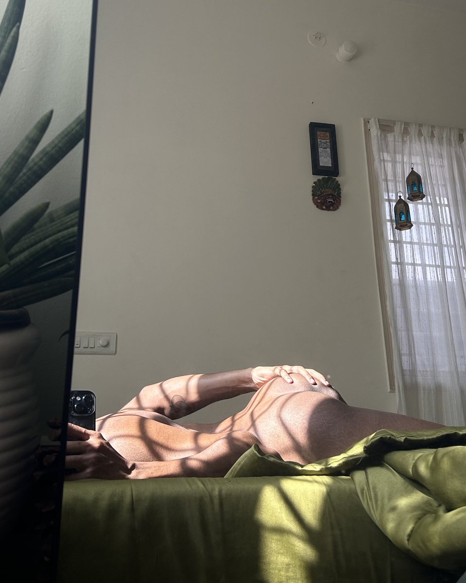 BootyScapes tweet media