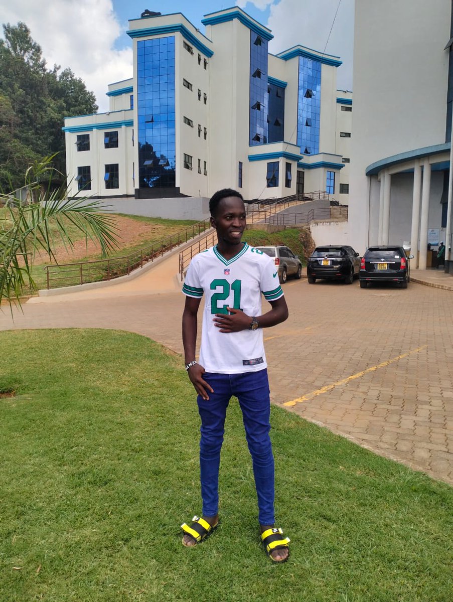 Reasons gani inaeza Fanya kijana Kama uyu bado akue single?🤔