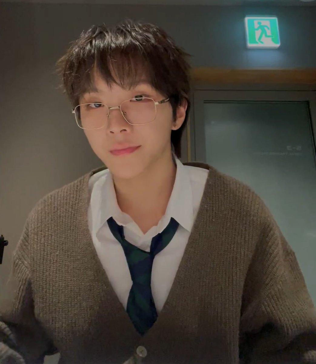 こーやん様♡専用オーダー 今日のウナクのビジュ、ZICOさんみたい😎