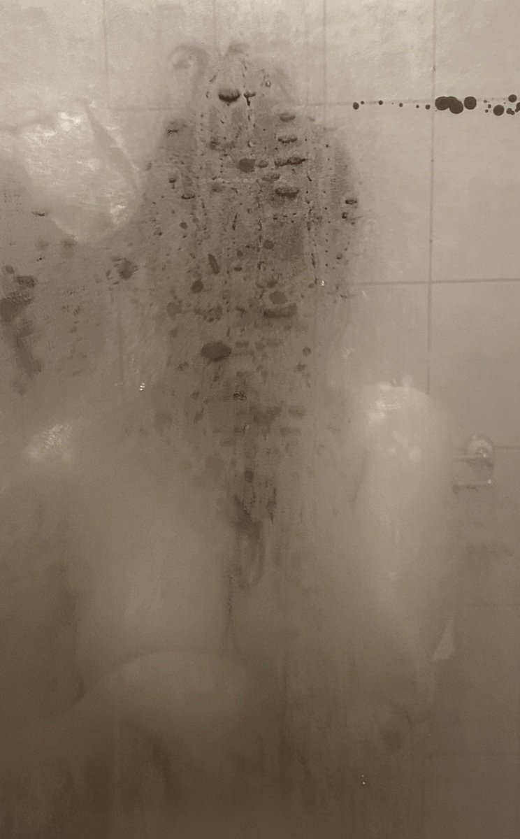 默 （勞贖） tweet media