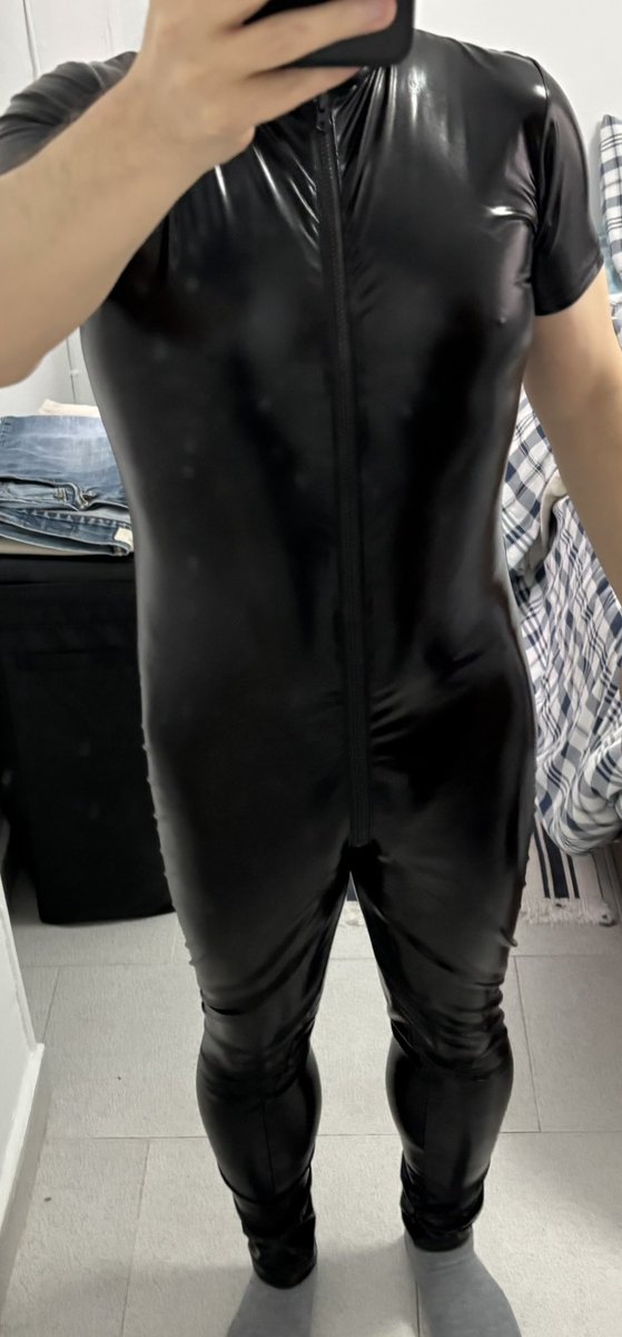 P 🏳️‍🌈 (@chuecavers) on Twitter photo 