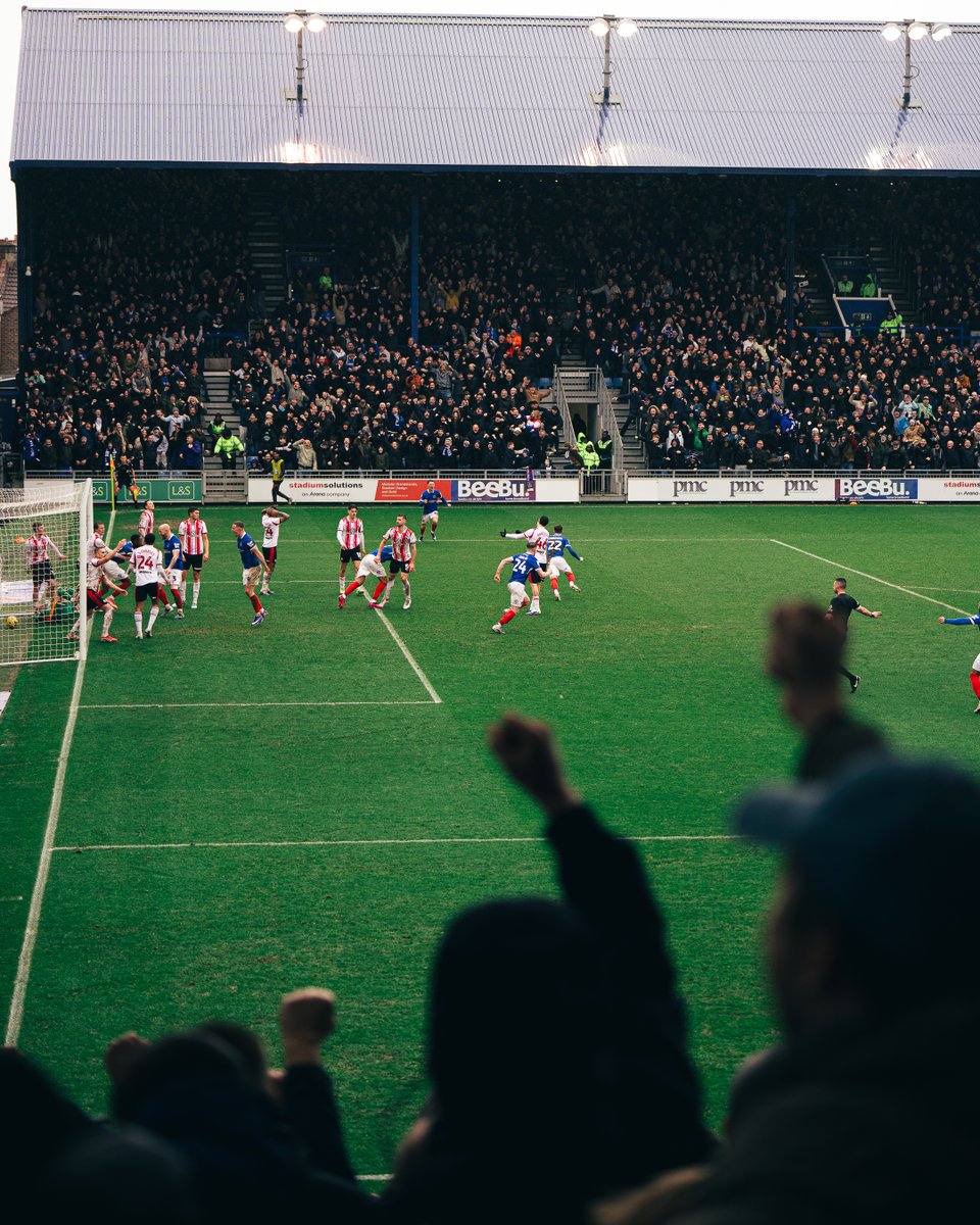 Pompey's tweet image. Bedlam.