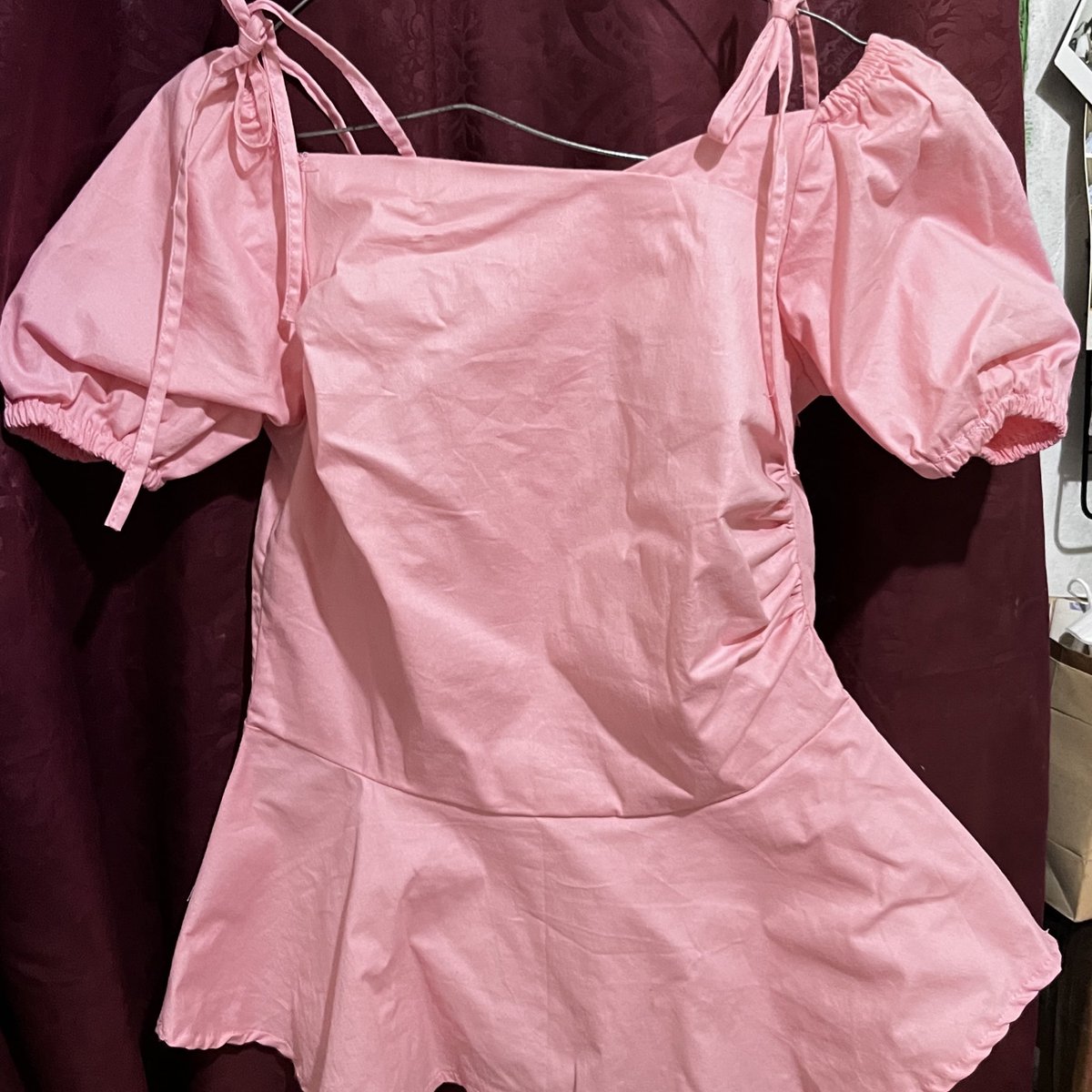 thaitea_08's tweet photo. PRELOVED (Baru sekali pakai)
Atasan Wanita Pink size M
💸50.000  
bisa checkout by shopee https://t.co/nAX4IeuNQu