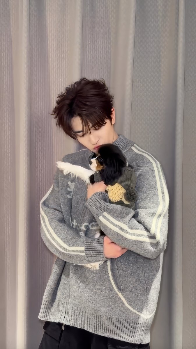 Thairath_Ent's tweet image. น่ารักทั้งพี่ทั้งน้องเลยน้าาาาาาาาา พี่แพทน้องนิค แง่มๆ  

#แพทริค  
#PatrickFinkler 
#尹浩宇  
#แพทริคณัฐวรรธ์  
#Thairath_Ent