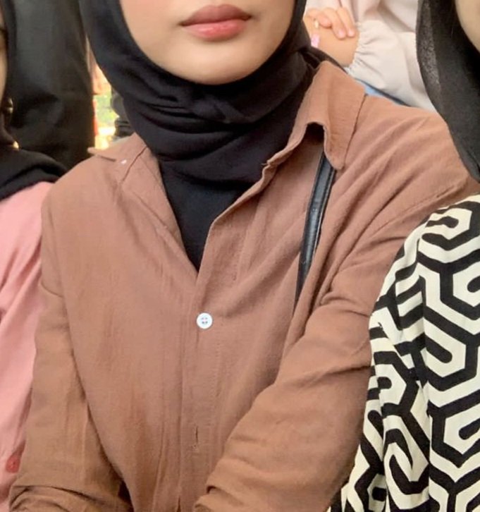 mention dm / chat shopee tweet media