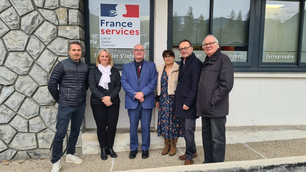 Image de Préfète de la Haute-Savoie - Jeudi 22 janvier 2026, Stéphane Donnot, sous-préfet de #Bonneville visitait la maison France Service