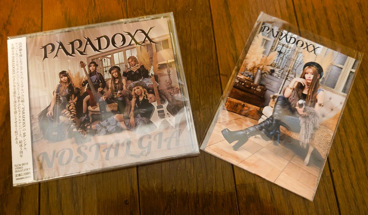 tAkEminAkAtA_32's tweet image. #PARADOXX 4thシングル『#NOSTALGIA』着弾！！

タワレコ特典は #AMANE さんでした😊