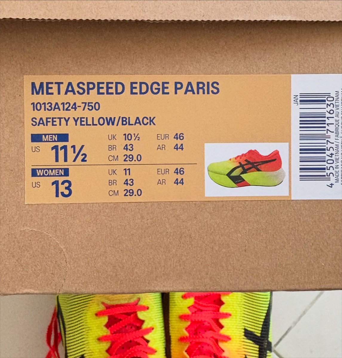 byeika_'s tweet photo. @hrdbacot Ijin ngelapak ya #lapakcot
#WTS ASICS MetaSpeed Edge Paris Original Size 46 / 29cm
Dijual karena bosan pakai, box &amp; struk pembelian lengkap.
Beli di PIK, Juli 2024 (Rp 3,999,000).
Kondisi Barang: Good Condition, Tidak bau, kotor dikit

💰Rp 2.849.000 (NEGO)
kirim dari Sby https://t.co/9bbYxIMi5V