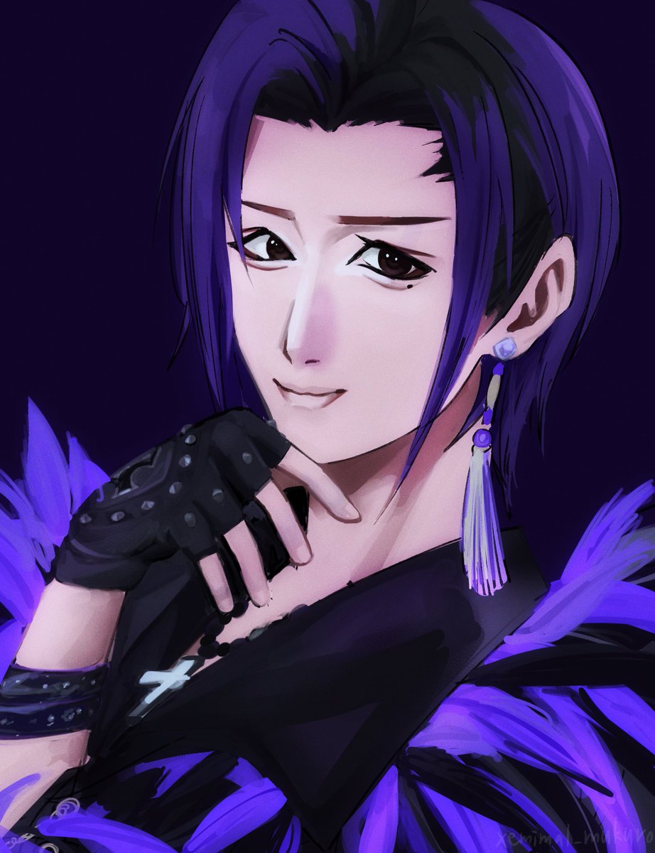 長谷川樹莉亜さん
アクセサリーのディテールなくて申し訳ない気持ち