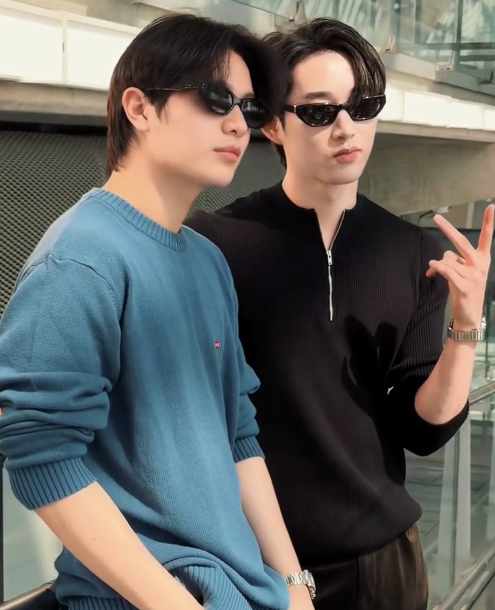 valcrazyforWE's tweet image. visual couple.