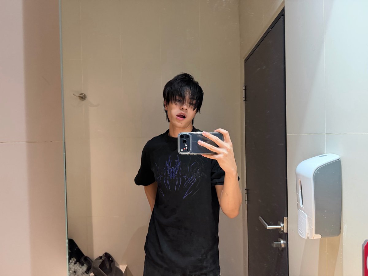 อาจจะมอมนิดนึงงง
#phuphasrp