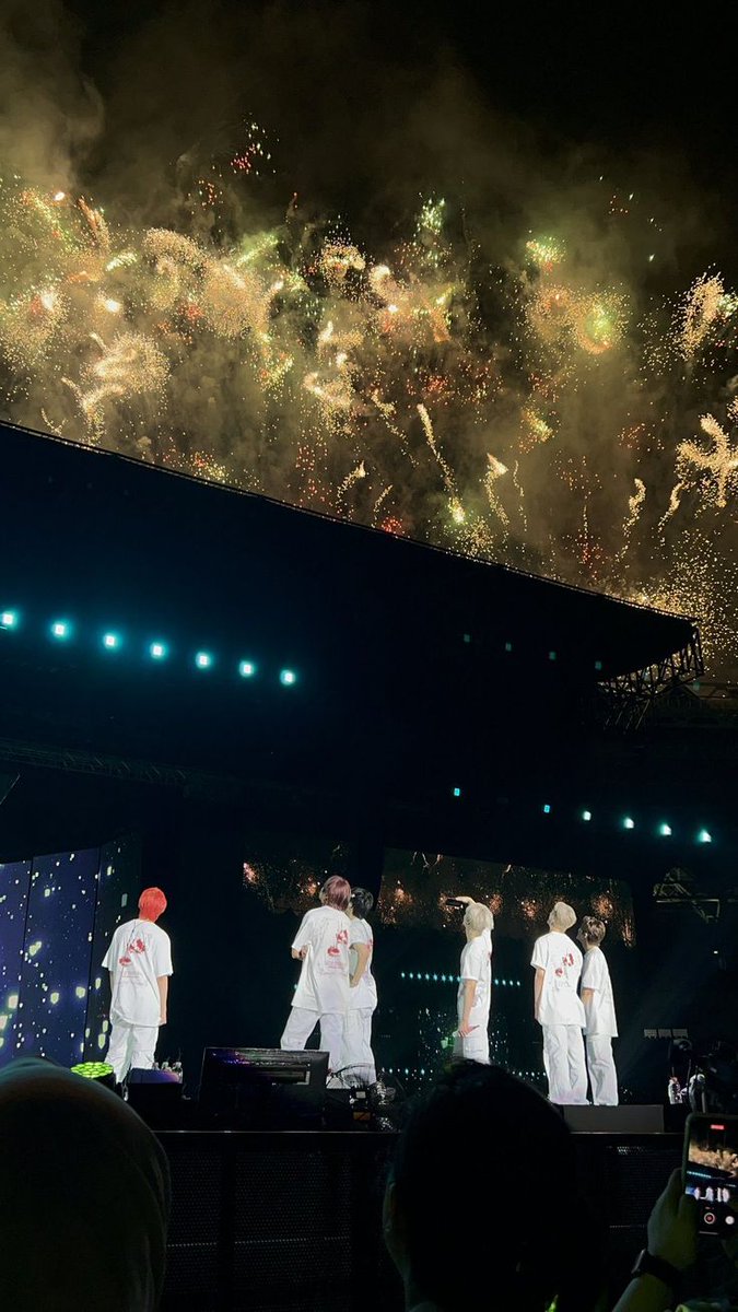 sujemin0301's tweet photo. 내가 원하는 야외콘 이미지가 딱 이럼..
야외콘을 내놔 야외콘 가져와 야외콘 낉여와 당장 https://t.co/1wr5RLc4Fj