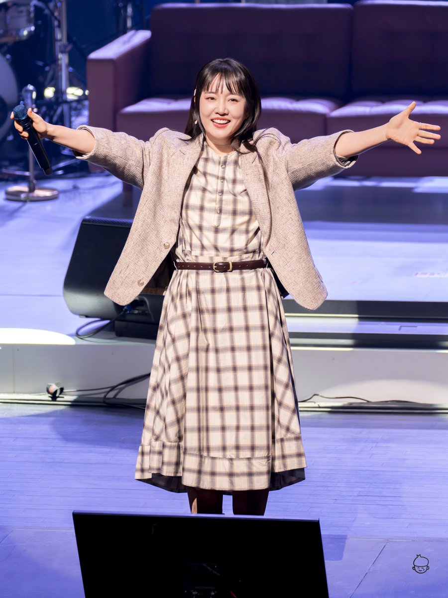 Sub__EE's tweet photo. 나 안아... https://t.co/uHt5Kxc2fY