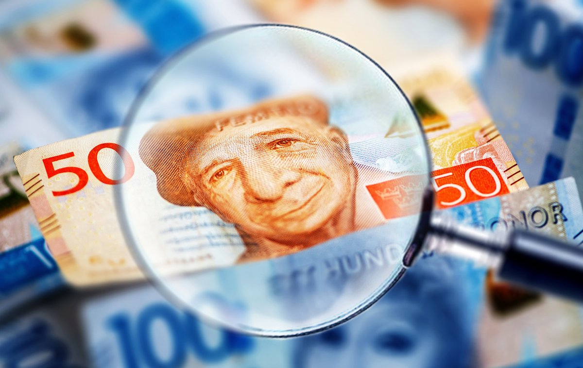 1 milliard kriminelle kroner per dag - En svensk sjokkrapport avdekker svimlende beløp hva gjelder økonomisk kriminalitet. Det totale omfanget av den kriminelle økonomien i Sv... is.gd/ocvStl