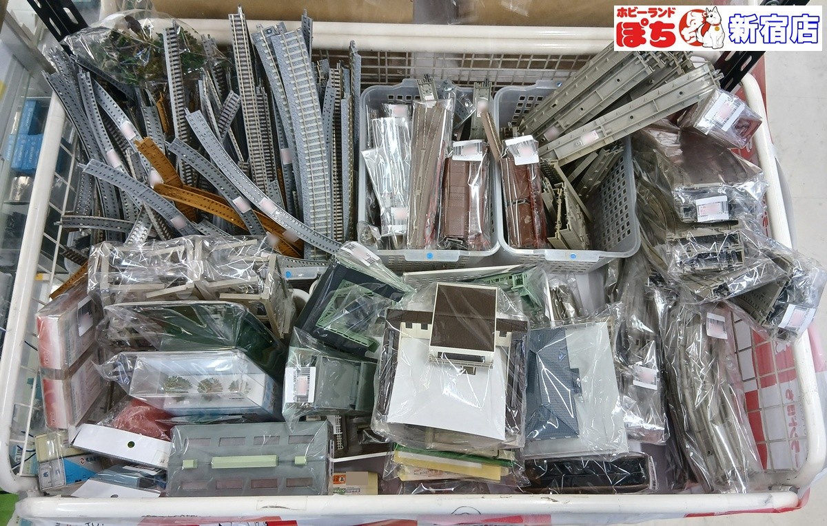 🌃#ホビーランドぽち #新宿 店 3F🌃 新宿店商品の今を伝える『クローズ