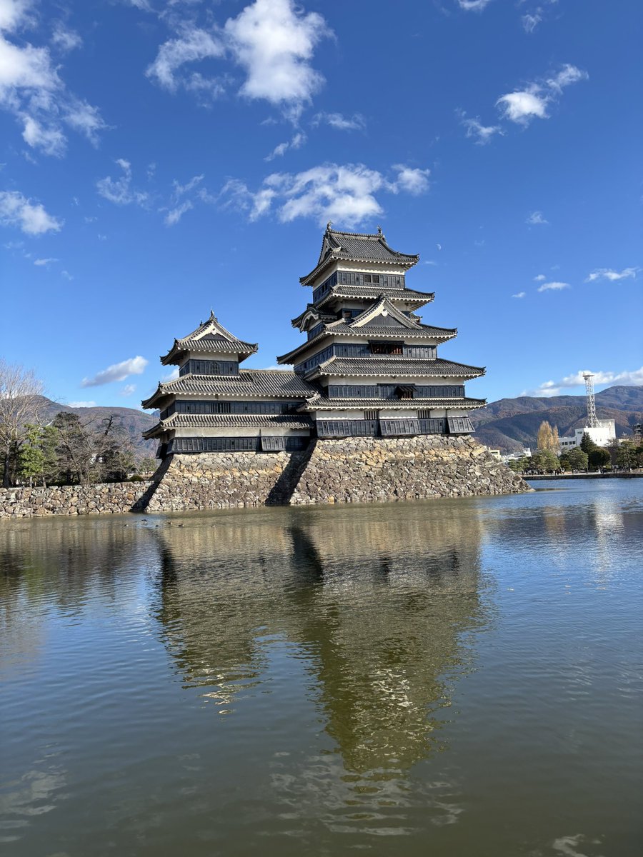 BigBaraNote's tweet photo. 長野の諏訪市に行った。超キレイだよね

#日本旅行 #諏訪市 #日本好きと繋がりたい https://t.co/zAv2Otm0bp
