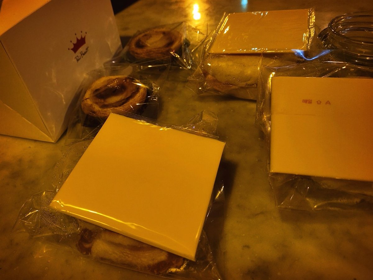 ㄱㅎ쿤 윰윰 고마와요 ~

넘나 잘 먹었 ..!!

※ 직원 구합니다 :)