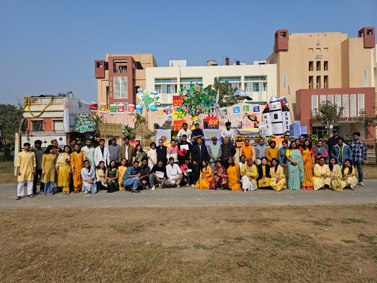 Dean_FESD_IESD's tweet photo. IESD-BHU celebrated 111th Foundation Day of BHU on auspicious occasion of #VasantPanchami. IESD presented vibrant tableaux showcasing 'Bharat: Continuity with totality'.
January 23, 2026
#BHU #BanarasHinduUniversity
@bhupro https://t.co/3ZbE0bzqAp