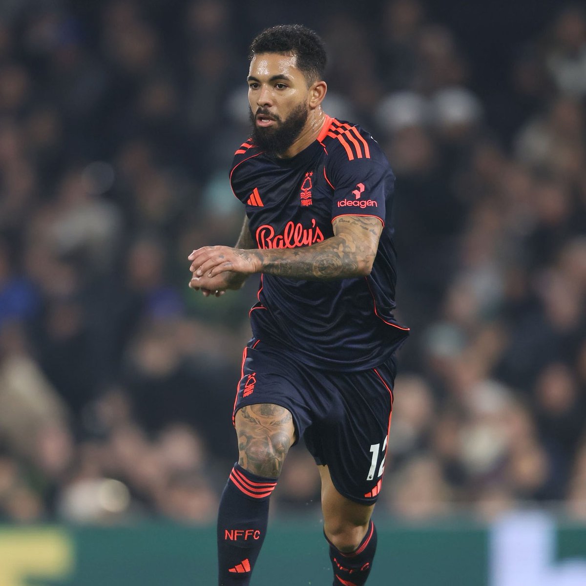 TouchlineX's tweet image. 🚨 𝗡𝗘𝗪: Douglas Luiz prefers to join Aston Villa over Chelsea.

— @BBCSport