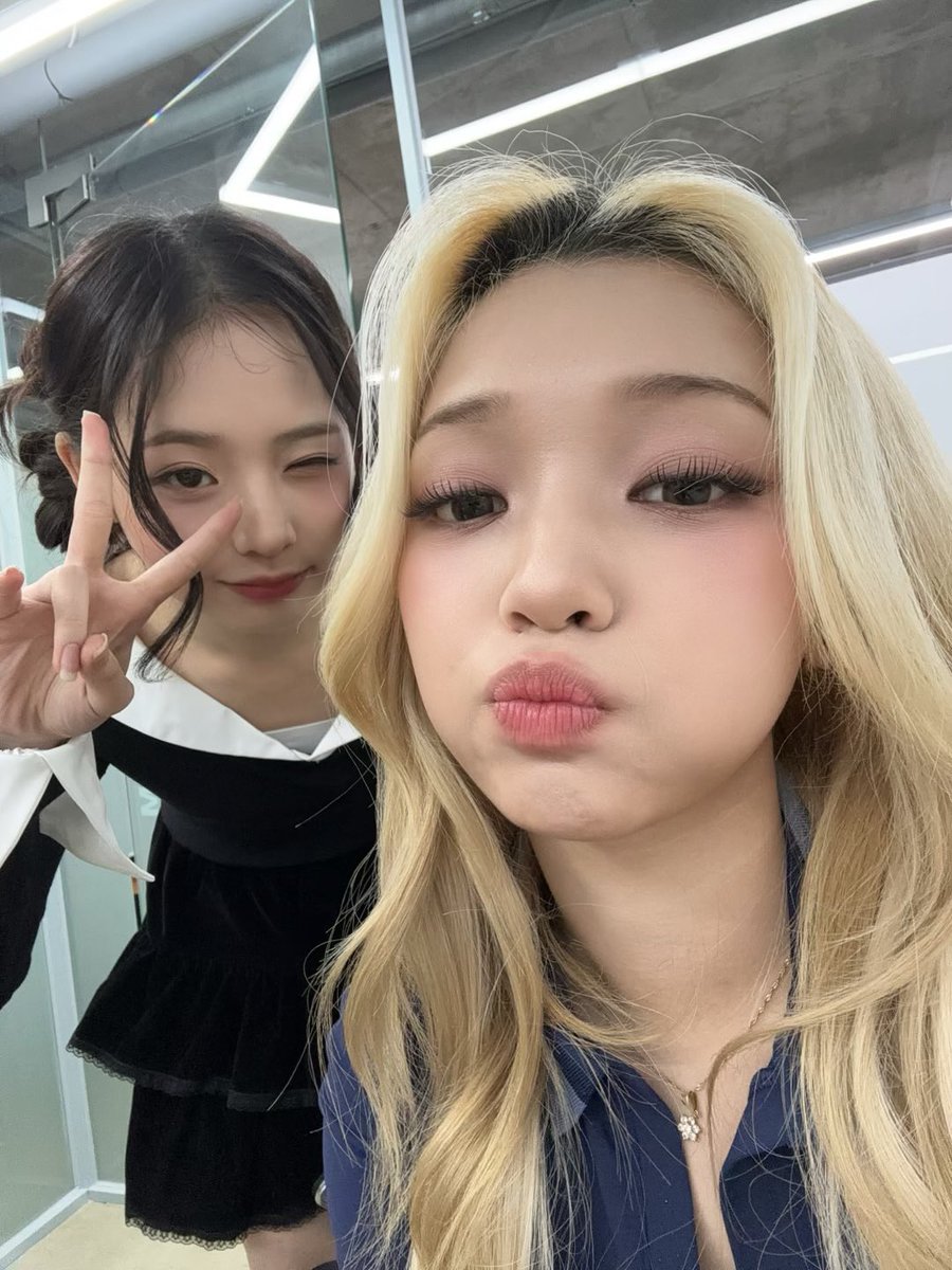 UNIS_offcl's tweet photo. 생일 축하해, 귀여미야 ! ><🍰
서원이 이렇게 좀좀 크는 거 나 직접 지켜볼 수 있어서 완전 운이 좋다고 생각해 ~
시간 진짜 빠르다ㅏㅏㅏ (´°̥̥̥̥ω°̥̥̥̥｀)

#UNIS #유니스 
#GEHLEE #젤리당카 https://t.co/d6PQI1wXGp
