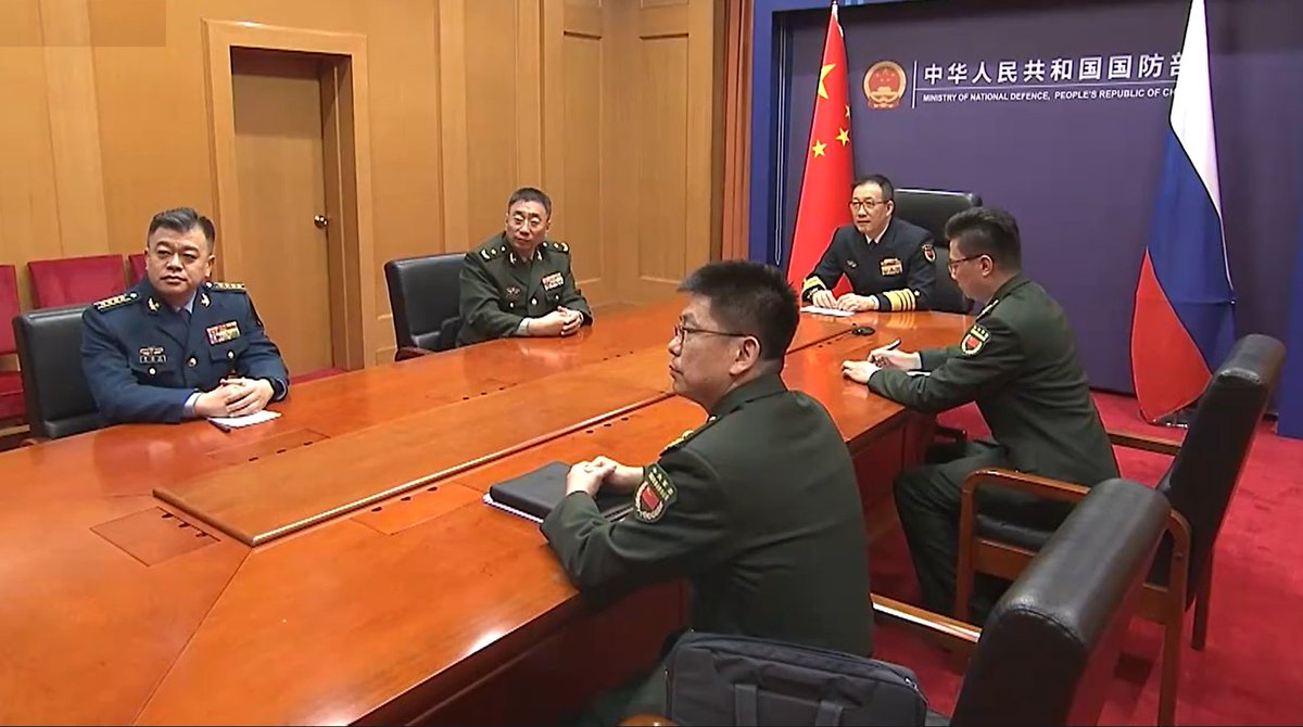 中規中矩 tweet media