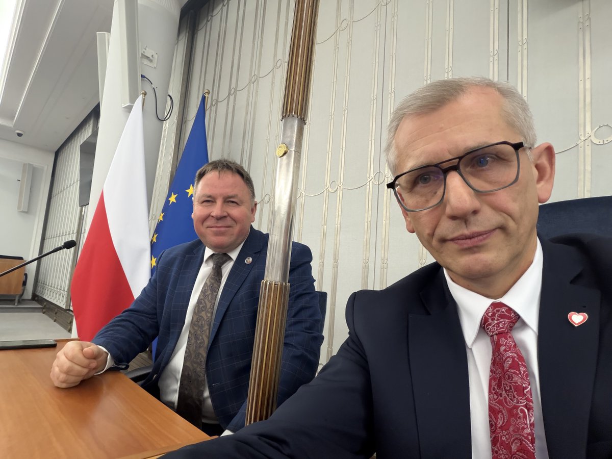 Kwiatkowski2011's tweet image. 👆⁦@PolskiSenat⁩ zaczyna pracę nad zmianami ustawy o Krajowej Radzie Sądownictwa‼️Czas posprzątać bałagan w wymiarze sprawiedliwości, który pozostawił Z.Ziobro.Obywatele muszą mieć pewność niepodważalności wyroków sądowych.