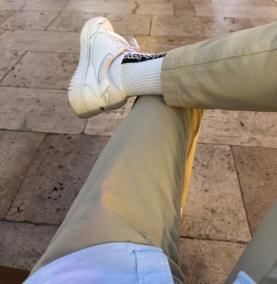 ChroniclesXD's tweet photo. Fresh kicks 🏃 https://t.co/f4yuscbreG