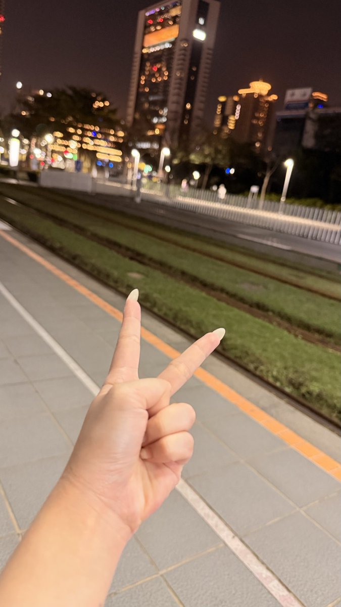 限時感謝祭😍有人在南部嗎😍😍
留言+轉，抽一位唷，我來高雄兩天，明天我老公會來