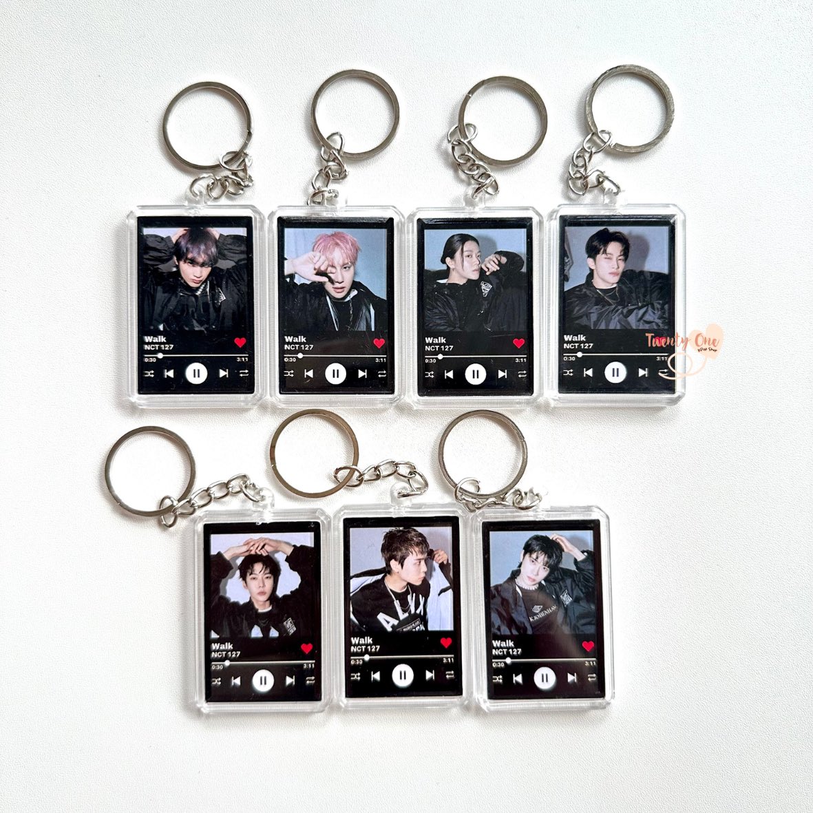 21KoreanShop's tweet photo. 💗READY STOCK💗

Kalender 2026 &amp; Ganci NCT

Ada NCT Dream, NCT 127, NCT Wish, WayV, kalender member dan gantungan kunci

Detail scroll ke bawah 👇🏻 https://t.co/Vn6ofUPpSm