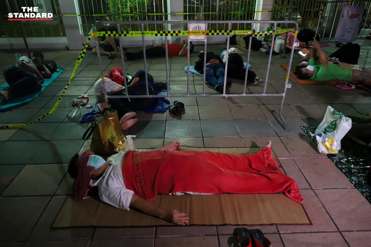 aorwiki's tweet image. หมอดันอยู่พรรคส้มไง ถ้าอยู่อีกฝั่ง หมอจะไม่โดนเล่นงานแบบนี้ สกัดหมอด้วยวิธีการเมือง อย่างเหี้ย

#saveหมอสุภัทร