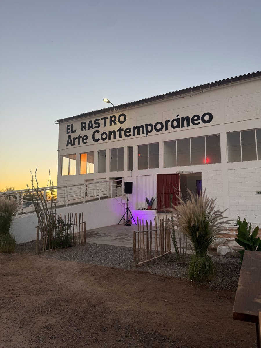 ultra_local's tweet image. Hay un museo de Arte Contemporaneo en Caborca!

Hacen exposiciones esporádicas, y es un esfuerzo de la iniciativa privada, una AC, con apoyo del gobierno local.