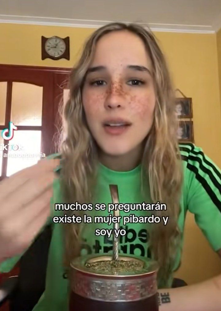 estoy pensando en como voy a sobrevivir a un año con formula 1 formula 2 y un mundial tendré q inyectarme clona desde ya