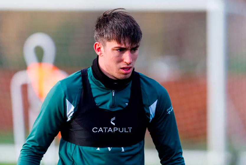 Record_Sport's tweet photo. EXCLUSIVE! Hibs reject Kieron Bowie transfer bid as Hellas Verona make first £5m move for striker | @ScottBurns75  🚨

https://t.co/lFRgR7Etmg https://t.co/85LguCJ36V