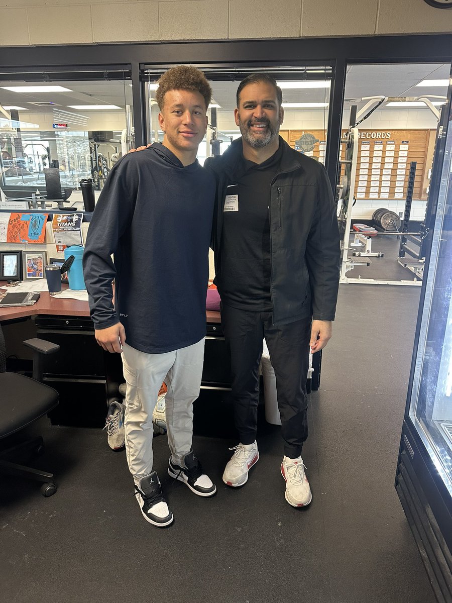 Freddie Burke tweet media