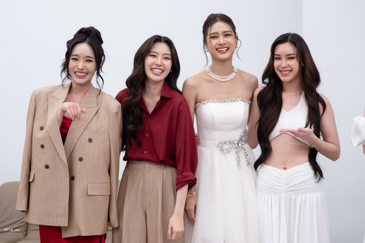 4 สาว น่ารักฝุดๆ🥰
#inthe8ight 
#bommyn #pearneilinyah 
#Lookjunnps #minymynx