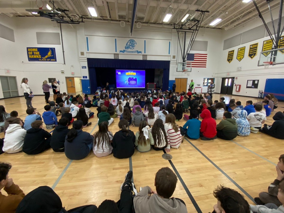 American Heart Association came out to Pennoyer today and the assemblies went great!  K-8 students learned all about health and wellness. #pennoyerpride
