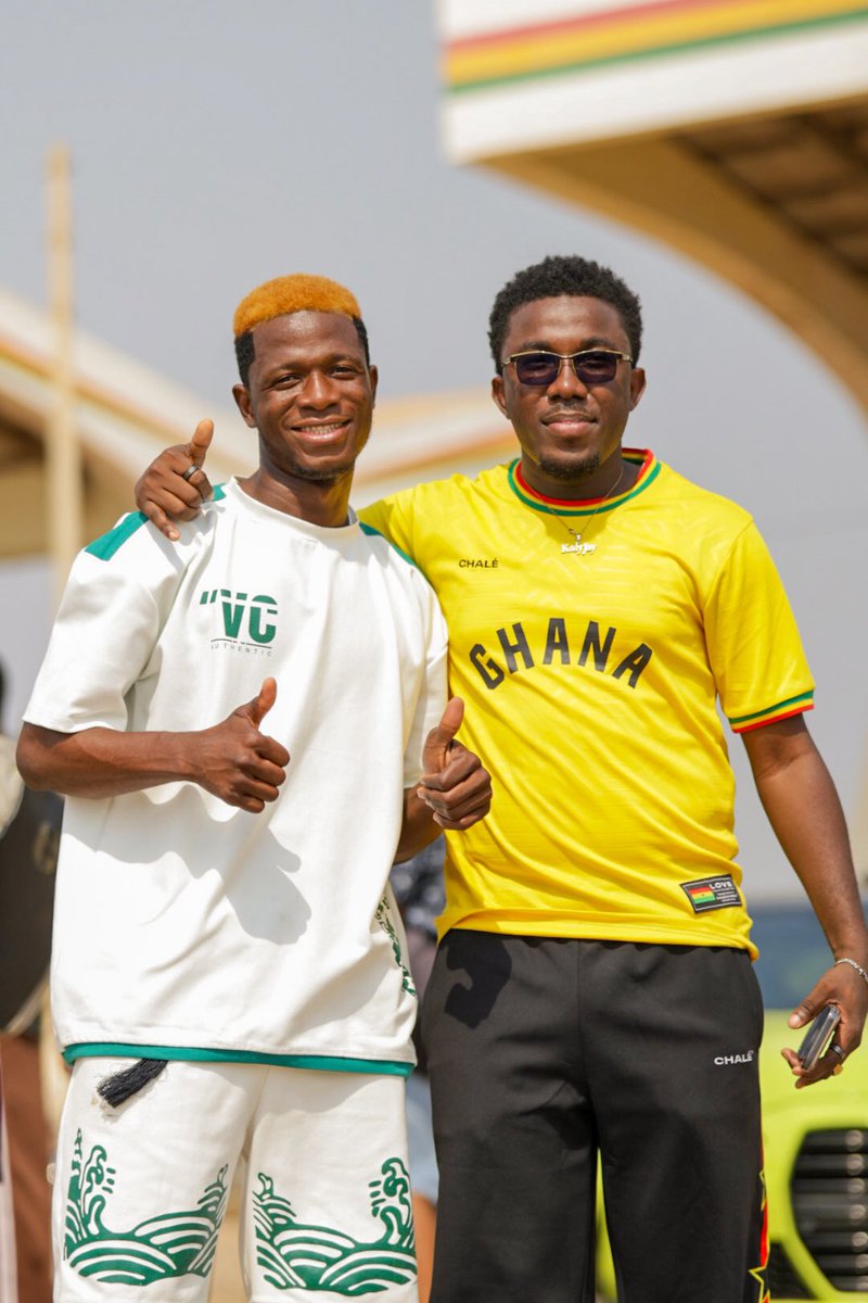 seniorkd2's tweet photo. C’mooooooooooon🇬🇭🔥 https://t.co/X6rlSdNDID