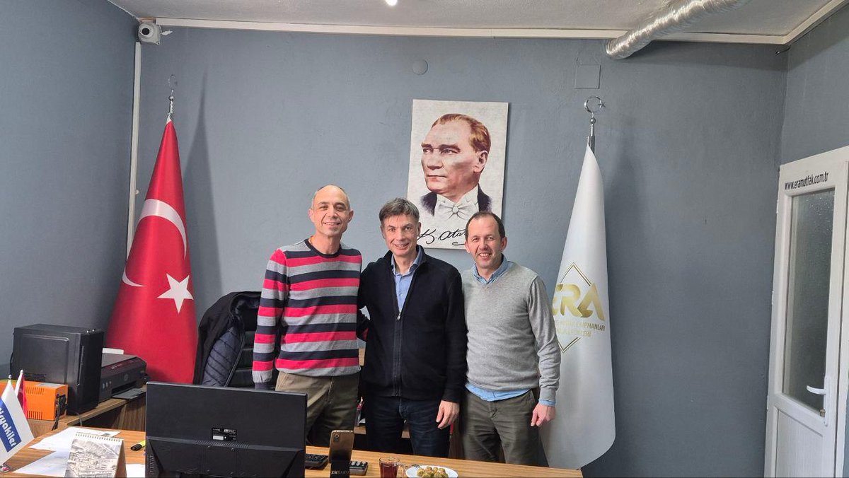 eramutfak's tweet photo. Robot Coupe Uluslararası Satış Direktörü Sylvain Chartier ve Türkiye Satış Müdürü Cem İpek bey'lerin mağazamızı ziyaretlerinden dolayı teşekkür ederiz.

#robotcoupeofficial #robotcoupeturkiye https://t.co/eKK1SSX6VG