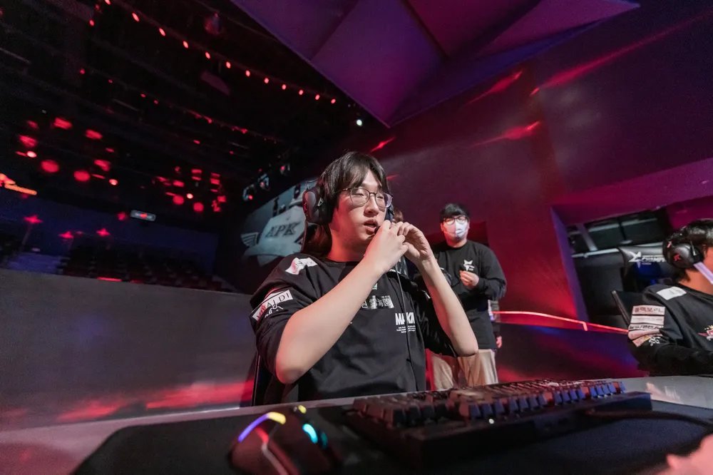 SheepEsportsBR's tweet image. URGENTE. 🚨

A 🇧🇷 paiN Gaming não contará mais com 🇧🇷 Marvin como ADC titular. 

Os Tradicionais contrataram 🇰🇷 Trigger, que estava na 🇰🇷 Nongshim Esports Academy no último ano. 

O sul-coreano já iniciou os treinos com a equipe e estreia no próximo final de semana.