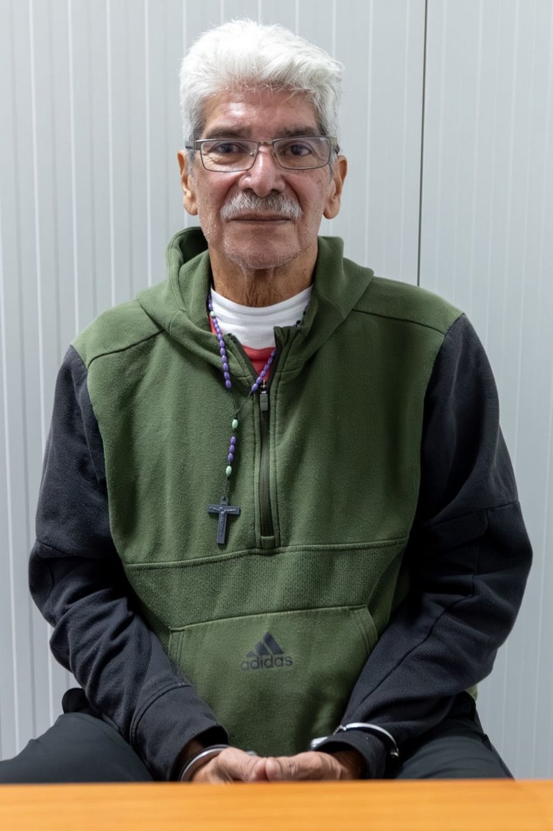 impactossv's tweet photo. #Noticias || El exdiputado del Parlamento Centroamericano y excandidato a la presidencia de ARENA, Norman Quijano, fue devuelto al país por parte de las autoridades de Estados Unidos, para que cumpla la condena impuesta por la justicia salvadoreña. 

Luego de haber sido acusado por la @FGR_SV en abril de 2024, finalmente Quijano fue trasladado a un centro penitenciario para cumplir su condena de 13 años y 4 meses de prisión.